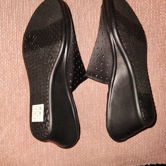 Sandals-Skechers - Picture 8 of 13
